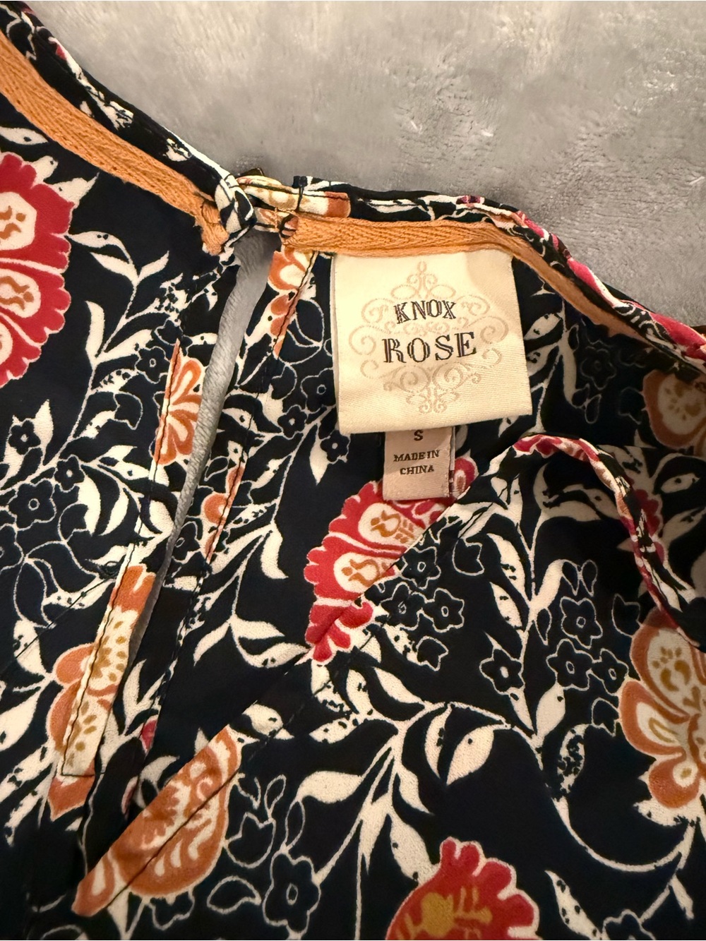 Knox Rose Navy Floral Blouse - Small
